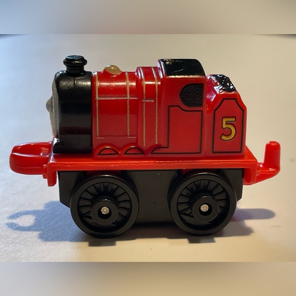 2014 Mini Thomas the Train & Friends Mattel Gullane Minis SF - James Red Black 5 - Picture 3 of 6